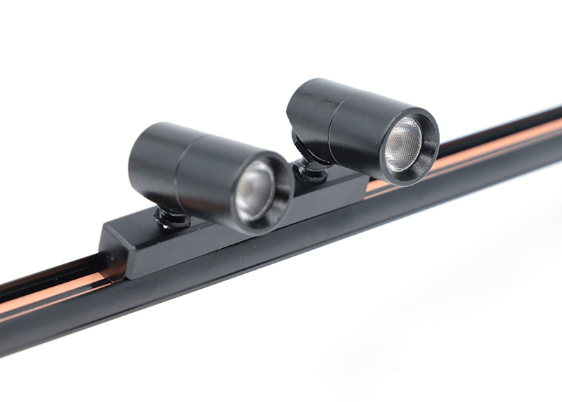 double head spotlight